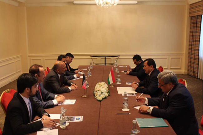 مقام‌های افغانستان و ازبکستان در مورد صلح گفتگو کردند 